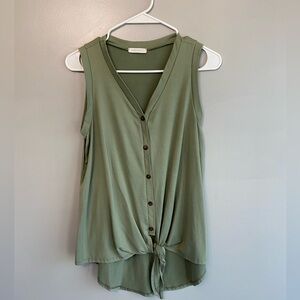 Reborn J women’s tank, olive green, worn once. Perfect condition.